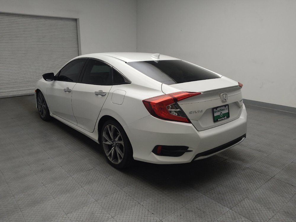 Used 2019 Honda Civic Touring image 5