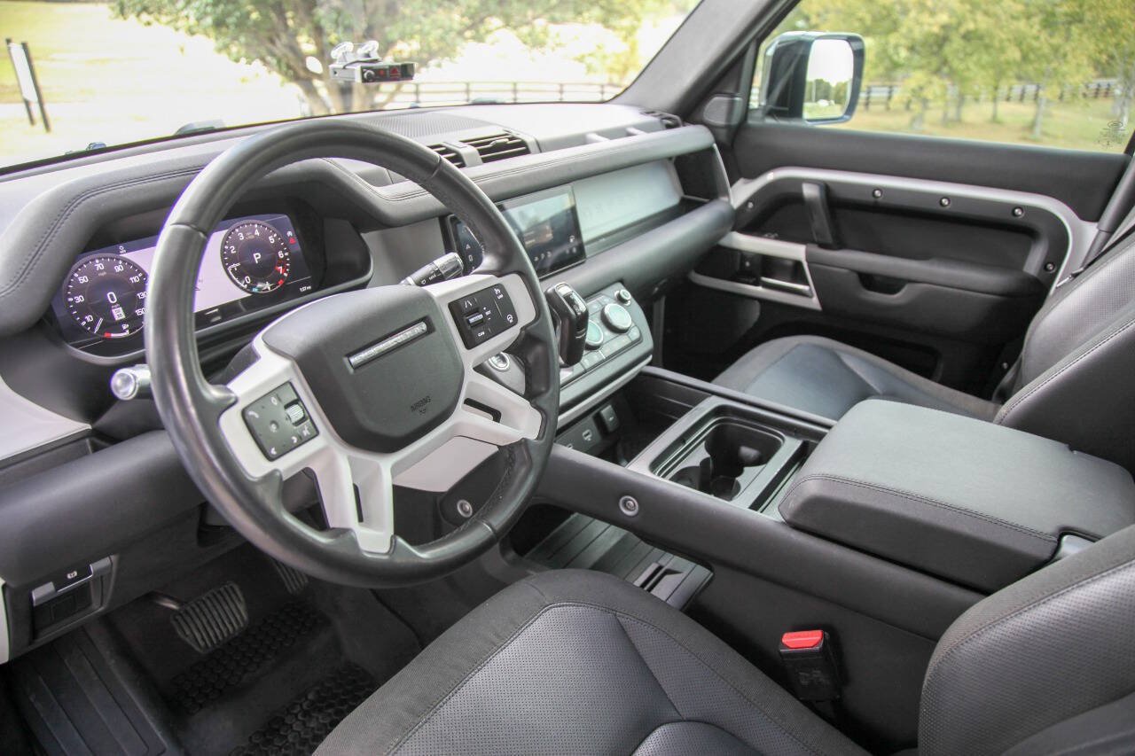 Used 2020 Land Rover Defender 110 SE AWD/4WD image 31