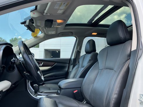 Used 2022 Subaru Ascent Touring AWD/4WD image 6
