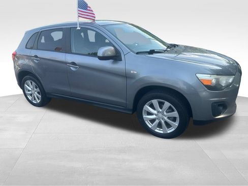 Used 2013 Mitsubishi Outlander Sport ES FWD image 29