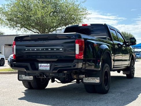 Used 2019 Ford F350 Platinum w/ Platinum Ultimate Package AWD/4WD image 9