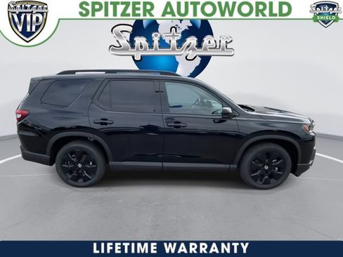 New 2026 Honda Pilot Black Edition image 2