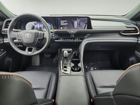 Used 2026 Toyota Crown AWD/4WD image 25