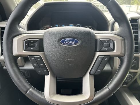 Used 2017 Ford F150 Lariat w/ Equipment Group 501A Mid AWD/4WD image 5