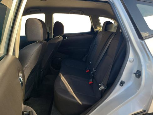 Used 2014 Nissan Rogue S w/ Convenience Package FWD image 19