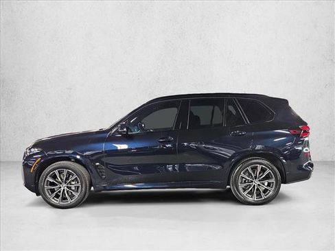 Used 2025 BMW X5 xDrive40i w/ M Sport Package image 9