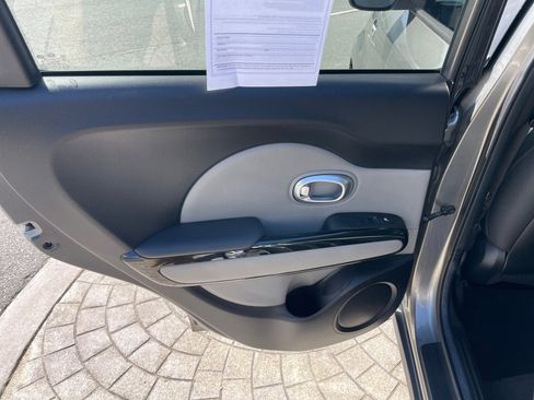 Used 2020 Kia Soul EX image 35