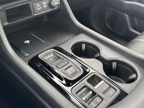 Certified 2023 Honda Pilot Elite image 36
