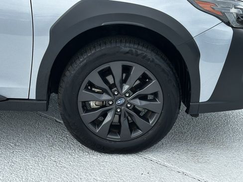Certified 2025 Subaru Outback Onyx Edition XT w/ Tech Package 3 AWD/4WD image 22