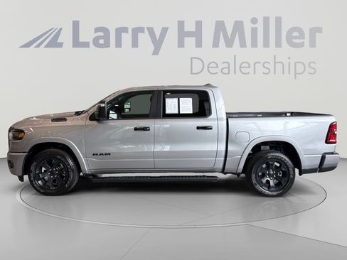 Used 2025 RAM 1500 Big Horn AWD/4WD image 2