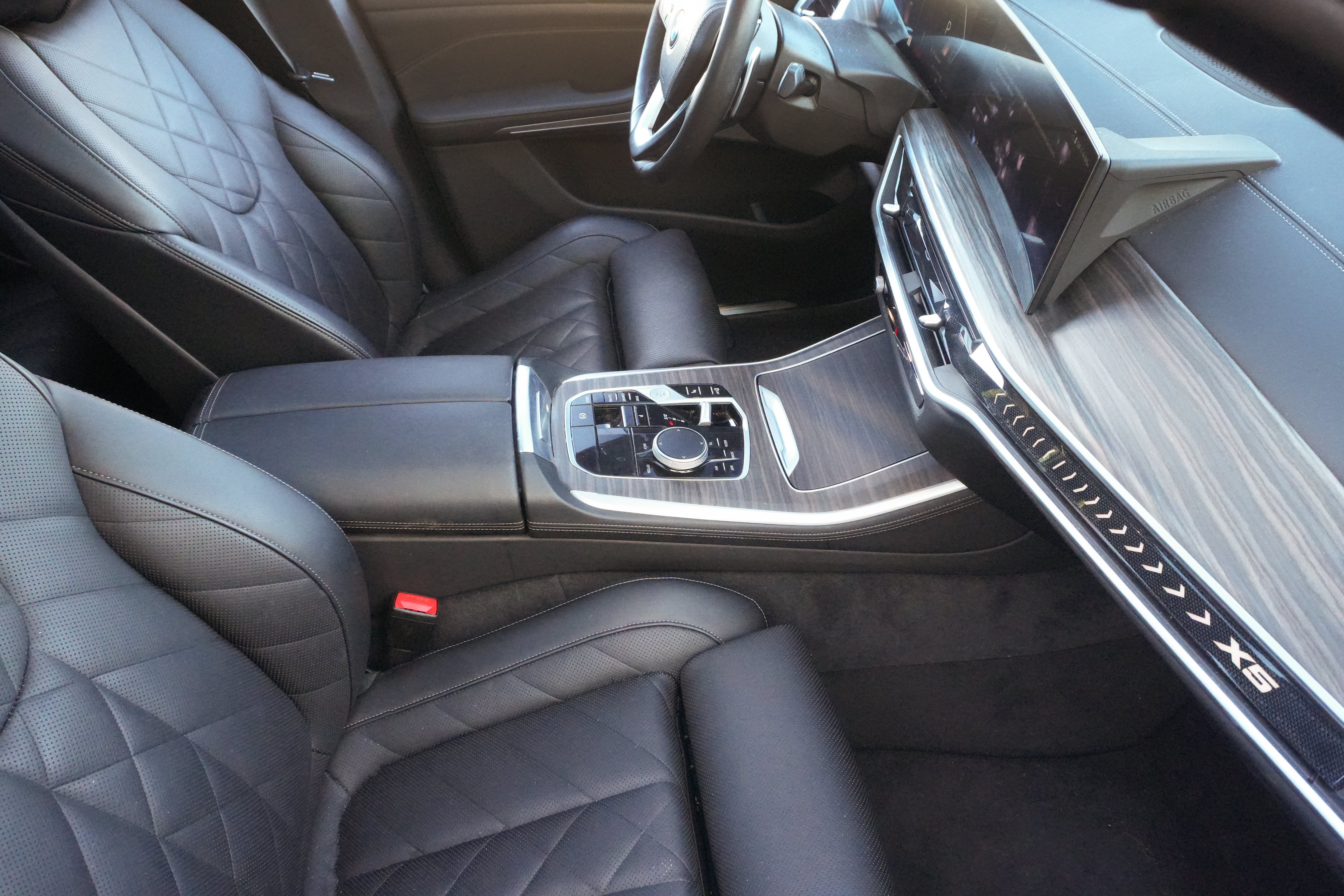 Certified 2024 BMW X5 sDrive40i w/ Premium Package RWD image 12