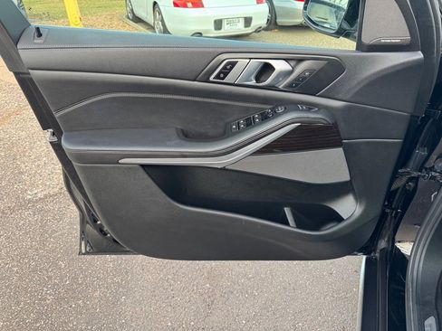 Used 2020 BMW X5 xDrive40i w/ Premium Package image 19