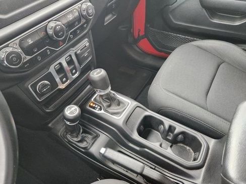 Used 2020 Jeep Wrangler Sport AWD/4WD image 18