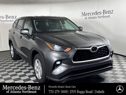 Used 2023 Toyota Highlander LE