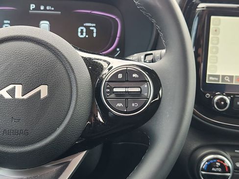 Used 2024 Kia Soul EX FWD image 28