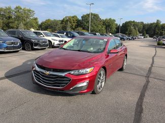 Used 2019 Chevrolet Malibu Premier w/ Sun and Wheel Package FWD video 2