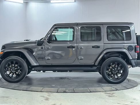 Used 2021 Jeep Wrangler Unlimited Sahara w/ Cold Weather Group image 5