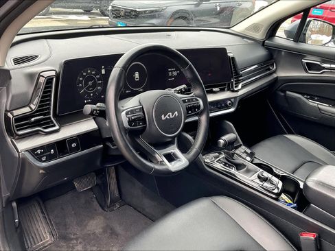 Used 2023 Kia Sportage SX image 8