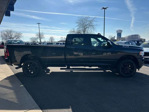 Used 2022 RAM 3500 Big Horn image 8