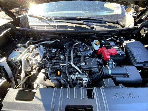 New 2025 Nissan Kicks SR image 16