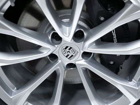 New 2026 Porsche Macan AWD/4WD image 11