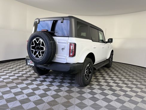 New 2025 Ford Bronco Outer Banks image 5