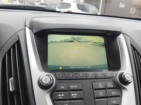 Used 2017 Chevrolet Equinox LT w/ Convenience Package image 19