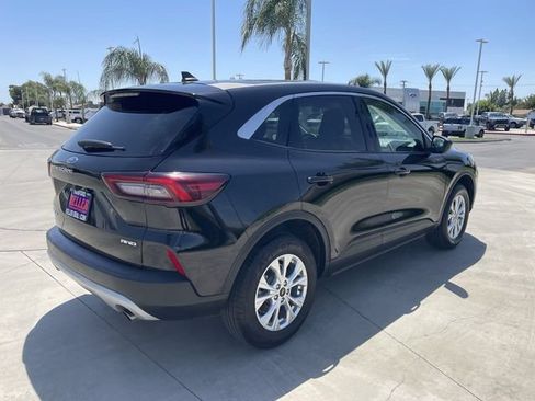 Used 2024 Ford Escape Active AWD/4WD image 8