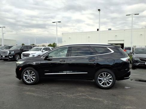Used 2023 Buick Enclave Avenir w/ Trailering Package, 5000 lbs. AWD/4WD image 10
