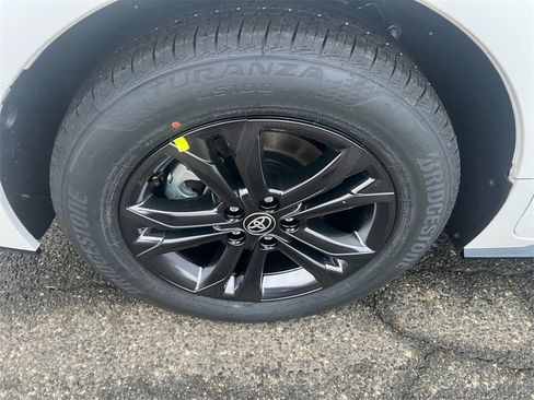 New 2026 Toyota Sienna XSE image 20