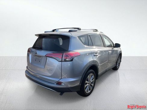 Used 2017 Toyota RAV4 Limited w/ Carpet Mat Package FWD image 4