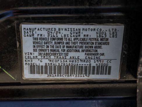 Used 2024 Nissan Sentra SV FWD image 32