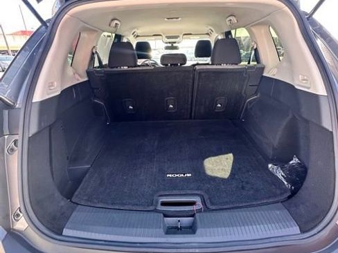 Certified 2023 Nissan Rogue SV image 12