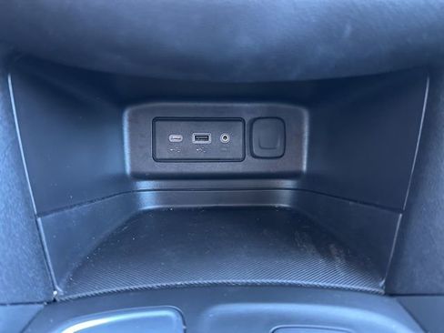 Used 2024 Chevrolet Equinox LT image 23