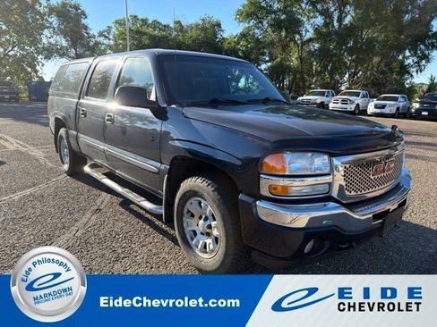 Used 2005 GMC Sierra 1500 SLE w/ Off-Road Package AWD/4WD image 1