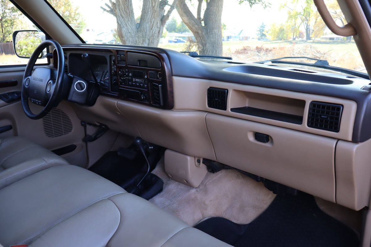 Used 1997 Dodge Ram 2500 Truck 4x4 Club Cab image 16