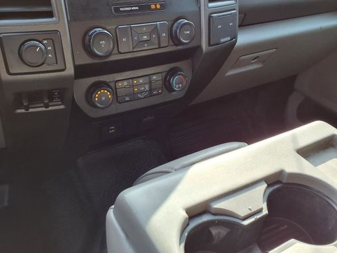 Used 2020 Ford F350 XL w/ Power Equipment Group AWD/4WD image 25