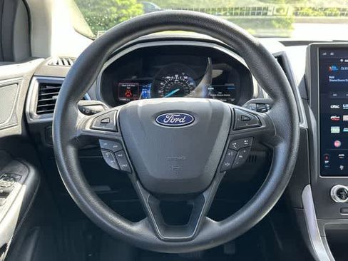 Used 2022 Ford Edge SE AWD/4WD image 7