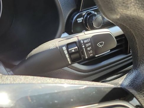 Certified 2019 Kia Forte LXS image 17