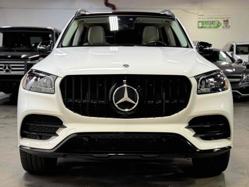 Used 2021 Mercedes-Benz GLS 580 4MATIC image 35