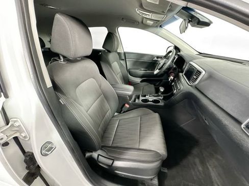 Used 2020 Kia Sportage LX image 26
