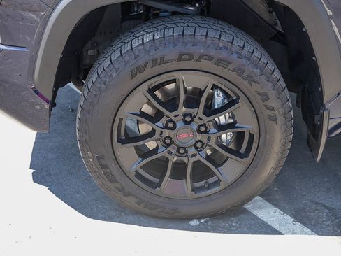 Used 2025 Toyota Tundra Limited w/ TRD Off-Road Package AWD/4WD image 9