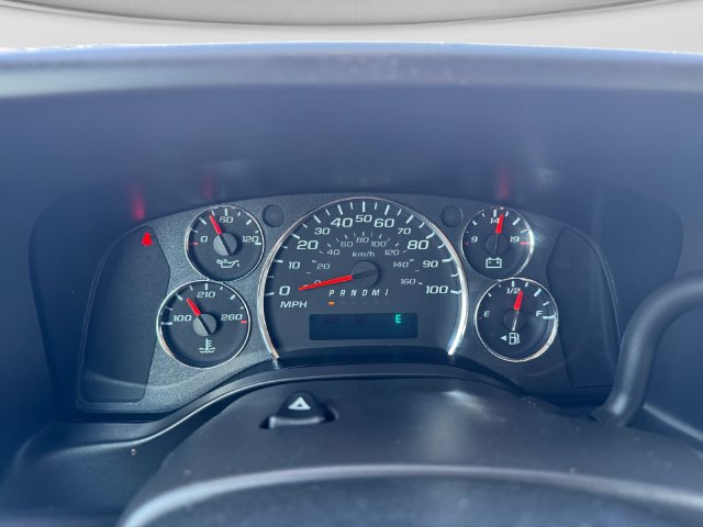 Used 2025 Chevrolet Express 3500 LT w/ LT Preferred Equipment Group RWD image 14