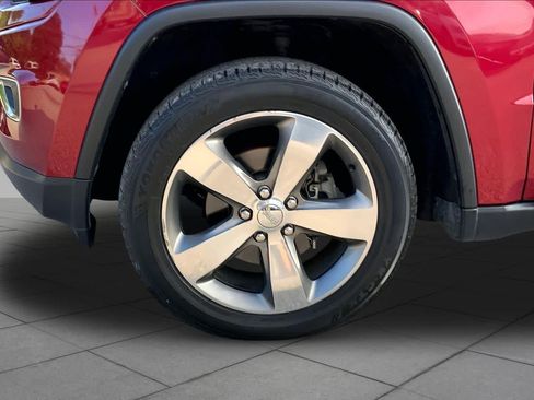 Used 2015 Jeep Grand Cherokee Limited w/ Luxury Group II AWD/4WD image 11