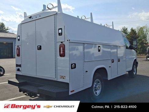New 2025 Chevrolet Express 3500 w/ Power Convenience Package RWD image 3