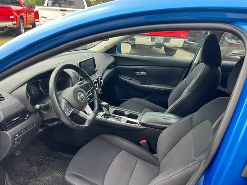 Used 2022 Nissan Sentra SV FWD image 10
