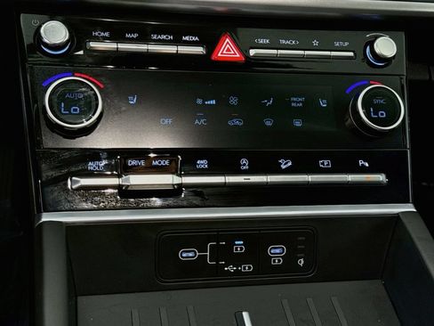 Certified 2026 Hyundai Santa Fe SEL AWD/4WD image 8