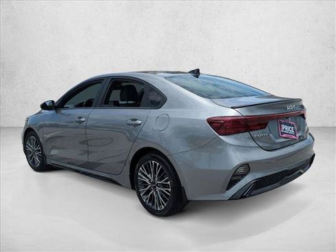 Used 2024 Kia Forte GT-Line w/ GT-Line Premium Package FWD image 8