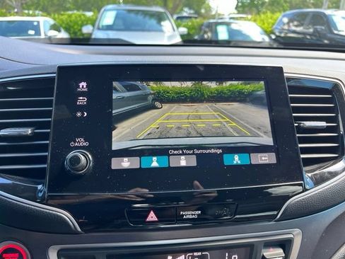 Used 2024 Honda Passport EX-L image 11
