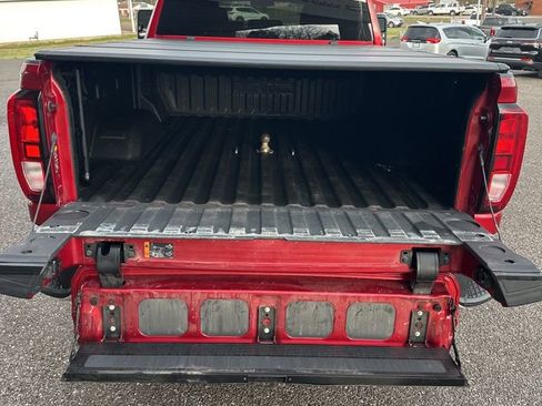 Used 2022 GMC Sierra 2500 SLE w/ SLE Value Package; image 7